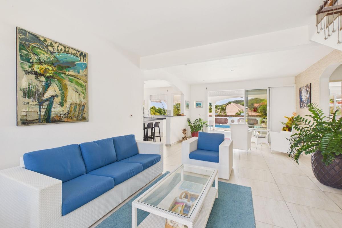 Location sainte luce 10 personnes 5 chambres -salon interieur bis